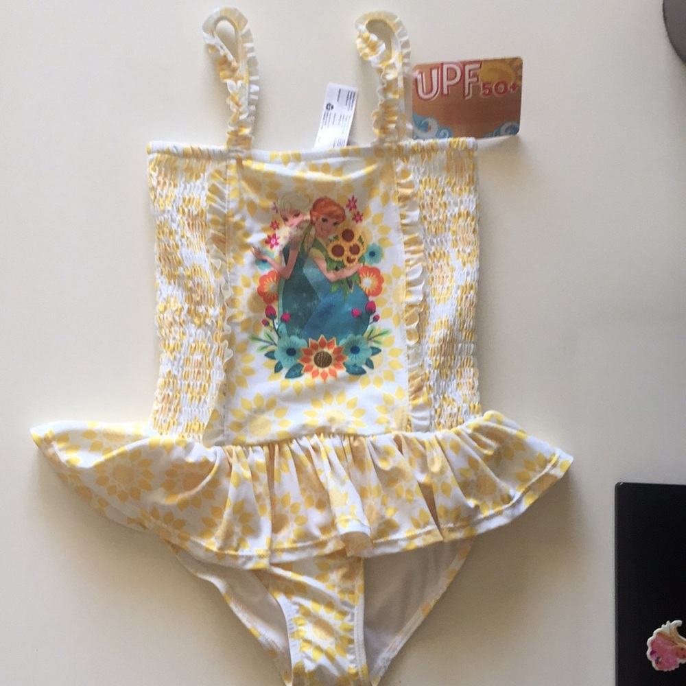 Swimming suit